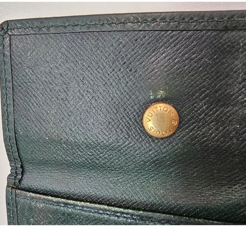 Louis Vuitton Key Case Holder Dark Green LV